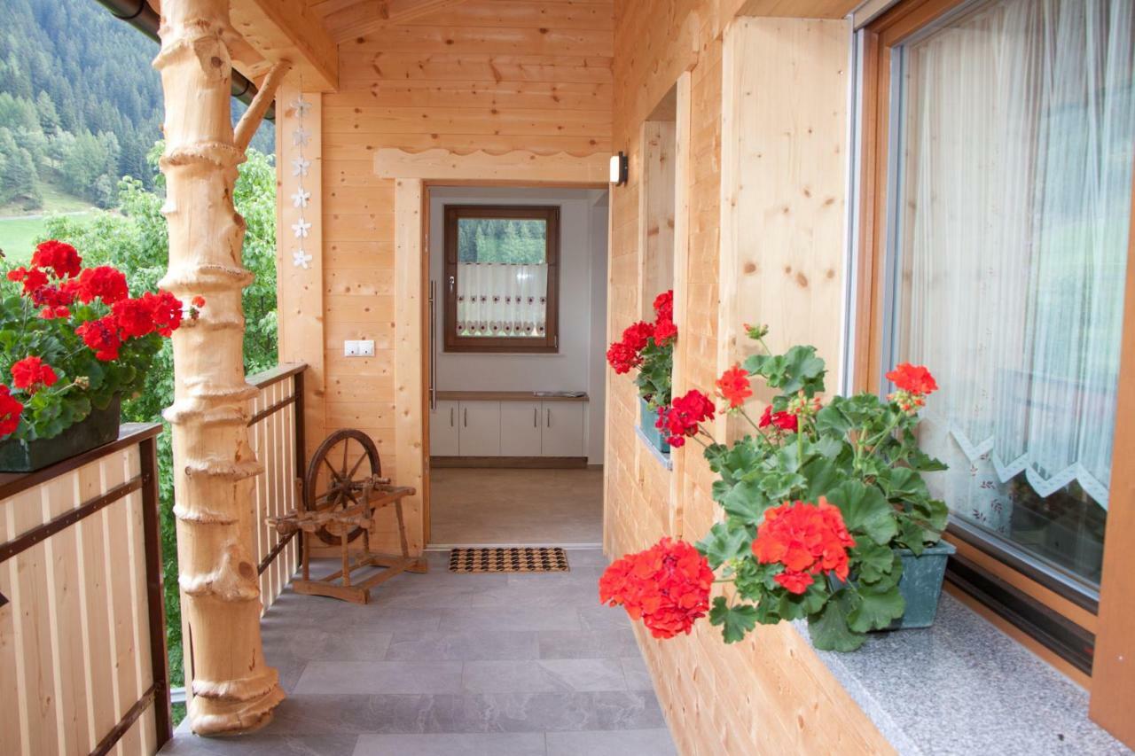 Апартаменти Schweinsteghof Urlaub Auf Dem Bauernhof Sarentino Екстер'єр фото